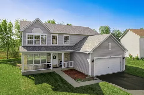 1043 Vermillion St, Plano, IL 60545