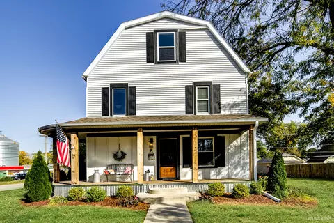 400 S Maple St, Grant Park, IL 60940