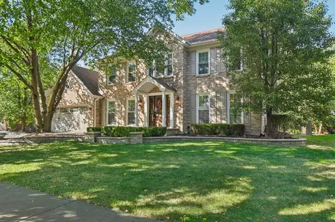 437 Dilorenzo Dr, Naperville, IL 60565