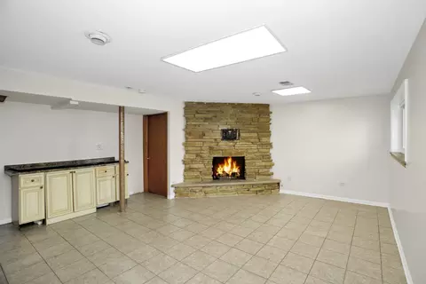 771 Cordial Dr, Des Plaines, IL 60018 photo 19