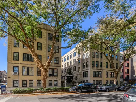 3604 N Pine Grove Ave #2G, Chicago, IL 60613