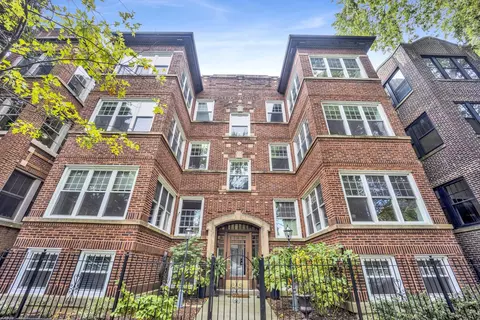 1435 W Rosemont Ave #1W, Chicago, IL 60660