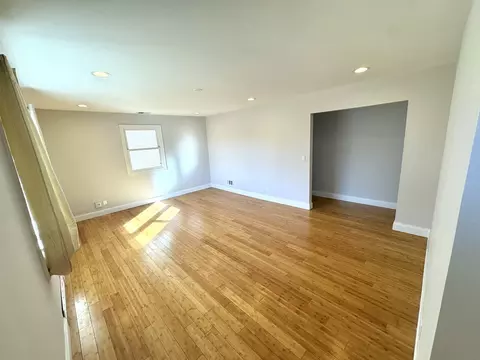 Living - 331 Grove Ave, Des Plaines, IL 60016 photo 1 of 5