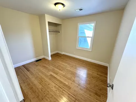 Bedroom - 331 Grove Ave, Des Plaines, IL 60016 photo 4 of 4