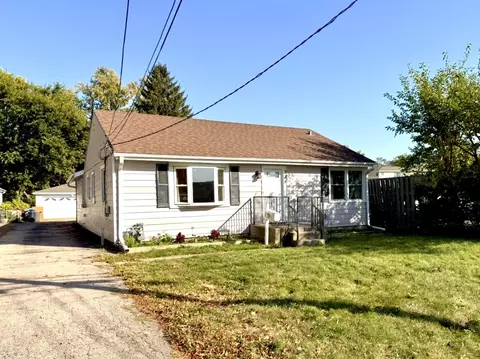 331 Grove Ave, Des Plaines, IL 60016