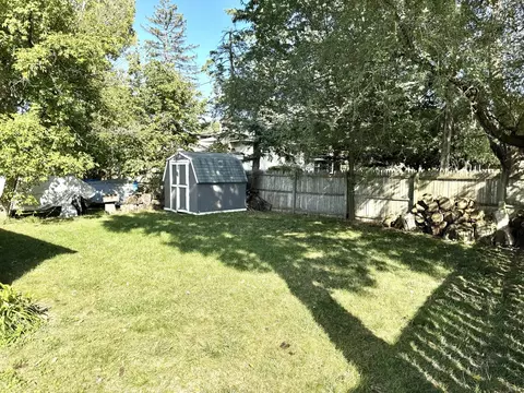 Exterior - 331 Grove Ave, Des Plaines, IL 60016 photo 3 of 4