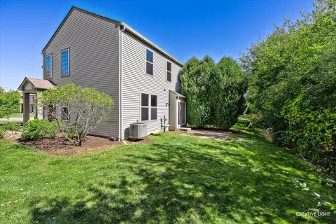 Exterior - 3151 Bromley Ln, Aurora, IL 60502 photo 3 of 3