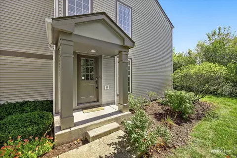 Exterior - 3151 Bromley Ln, Aurora, IL 60502 photo 2 of 3