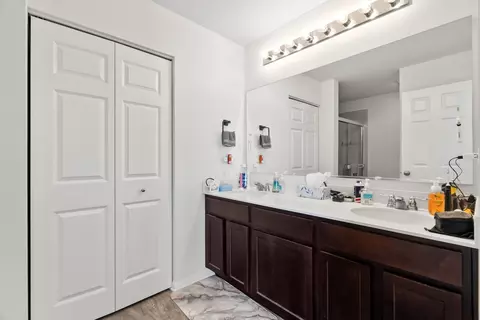 Bath - 1014 Freeman St, Plano, IL 60545 photo 1 of 3