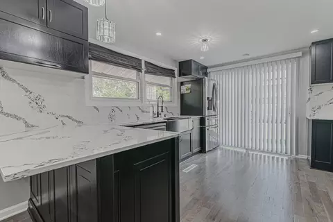 Kitchen - 1898 Meadowview Ave, Kankakee, IL 60901 photo 2 of 4