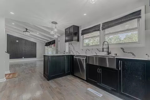 Kitchen - 1898 Meadowview Ave, Kankakee, IL 60901 photo 4 of 4