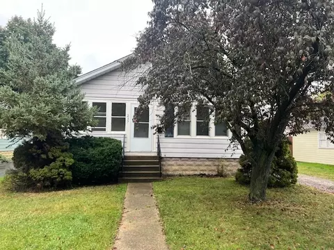 237 Lorraine Ave, Waukegan, IL 60085