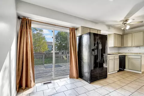 5310 Riviera Blvd, Plainfield, IL 60586 photo 9