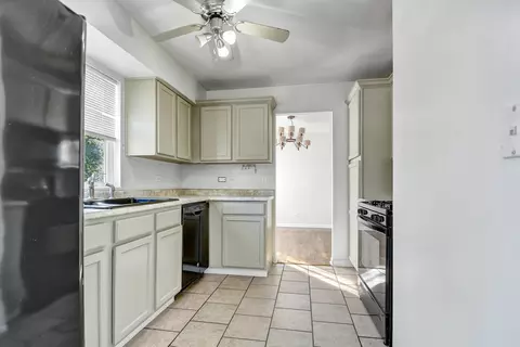 5310 Riviera Blvd, Plainfield, IL 60586 photo 8