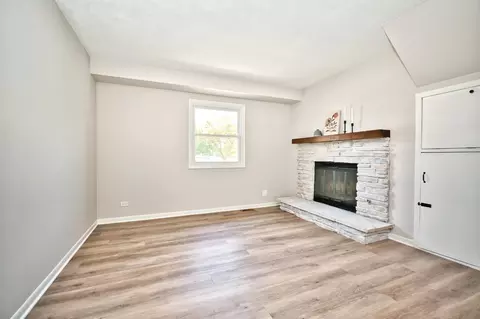 4635 Huntington Blvd, Hoffman Estates, IL 60192 photo 30
