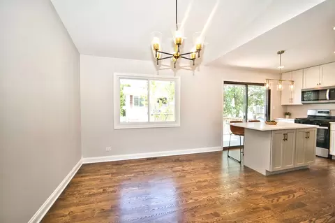 4635 Huntington Blvd, Hoffman Estates, IL 60192 photo 14