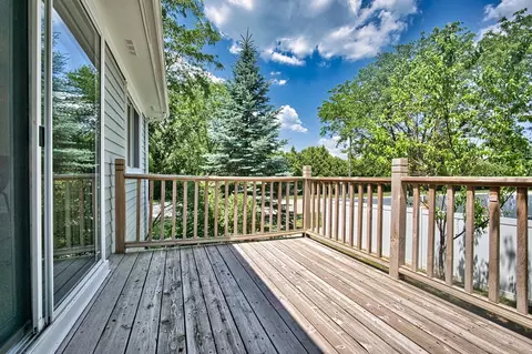 4635 Huntington Blvd, Hoffman Estates, IL 60192 photo 7