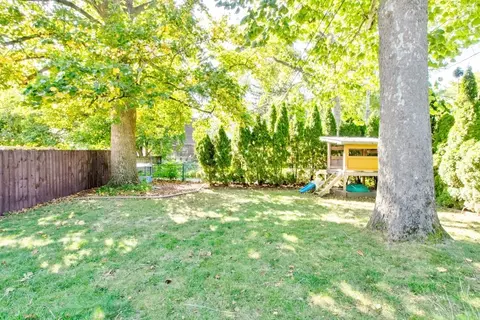 2005 E Taylor St, Bloomington, IL 61701 photo 41