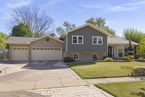 601 Lincoln Ave, West Chicago, IL 60185