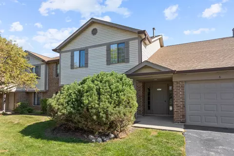 1425 W Partridge Ln #6, Arlington Heights, IL 60004
