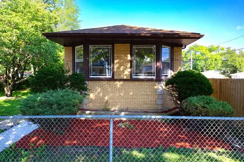 9043 S Greenwood Ave, Chicago, IL 60619