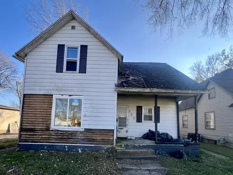 1000 E Washington St, Clinton, IL 61727