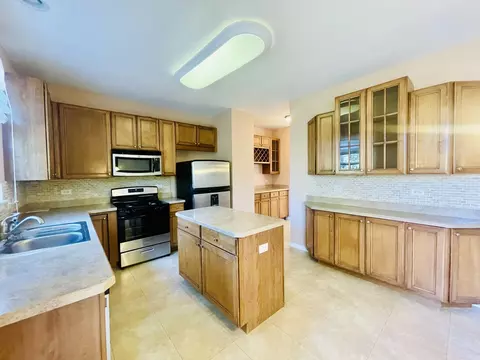 32120 N Great Plaines Ave, Lakemoor, IL 60051 photo 7