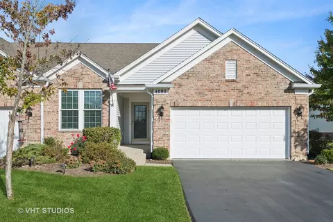 4095 Whitehall Ln, Algonquin, IL 60102