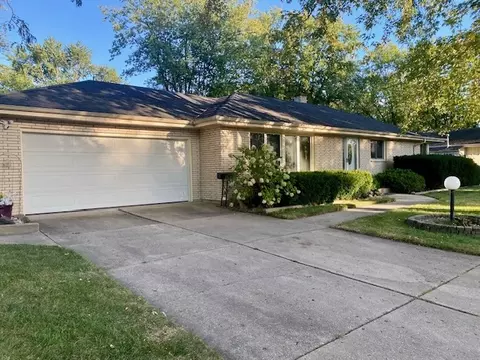 139 Thomas More Dr, Elgin, IL 60123 photo 3