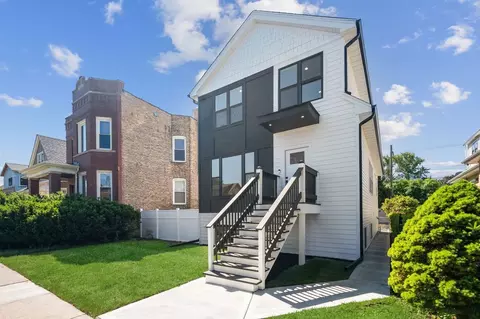 5725 W Byron St, Chicago, IL 60634