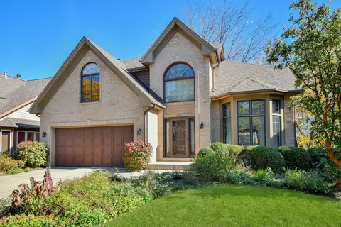 1411 Belleau Woods Ct, Wheaton, IL 60189