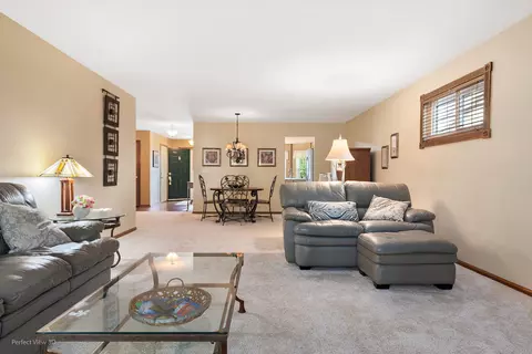 21433 W Sycamore Ct, Plainfield, IL 60544 photo 3