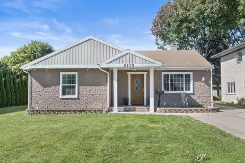 9208 N Ashland Ave, Niles, IL 60714