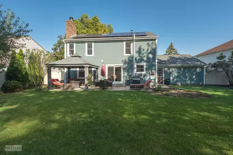 111 Northampton Dr, Oswego, IL 60543