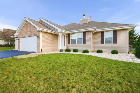 12394 Barberry Dr, Winnebago, IL 61088