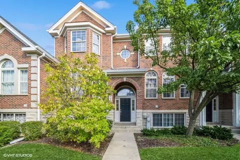 556 Prestwick Ln, Wheeling, IL 60090