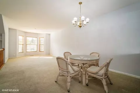 556 Prestwick Ln, Wheeling, IL 60090 photo 6