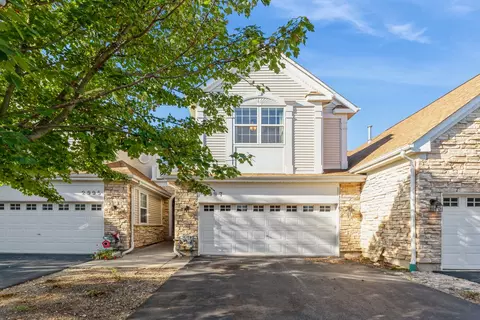 2997 Talaga Dr, Algonquin, IL 60102