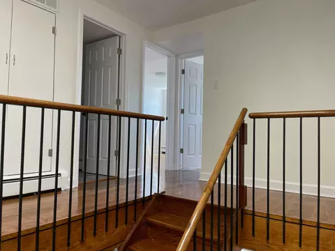 Entry Way - 1315 E 55th St, Chicago, IL 60615 photo 4 of 6