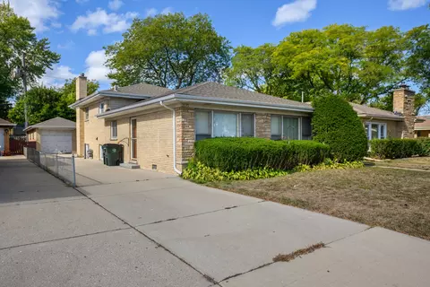 7070 N Crawford Ave, Lincolnwood, IL 60712