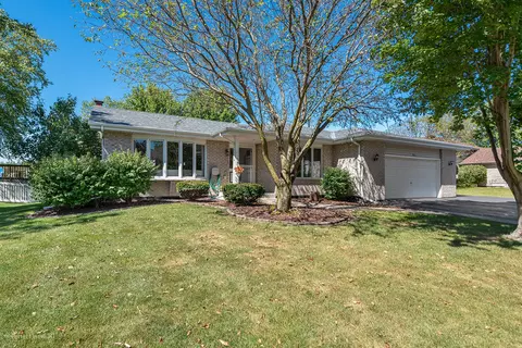 951 Western Ave, New Lenox, IL 60451