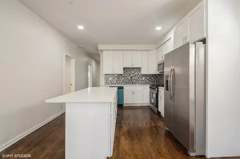 8143 S Wood St, Chicago, IL 60620 photo 6