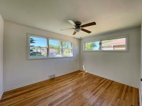 Bedroom - 1509 N Wolf Rd, Berkeley, IL 60163 photo 1 of 2