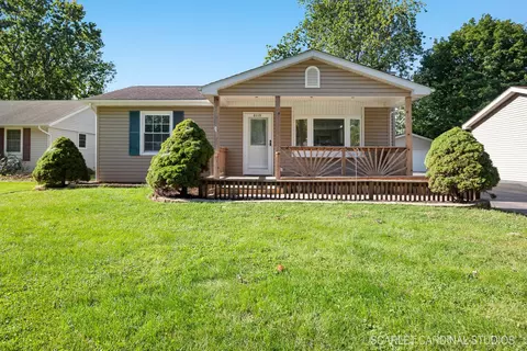 2115 Greengold St, Crest Hill, IL 60403