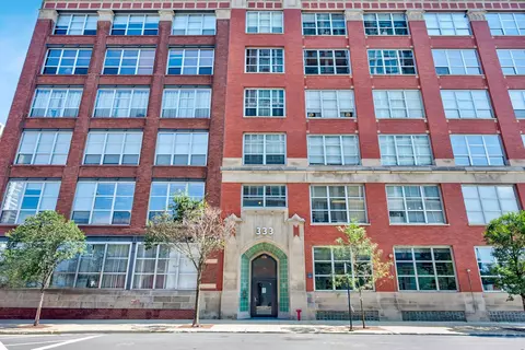 333 S Desplaines St #706, Chicago, IL 60661