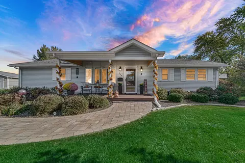 408 Thomas Ct, Momence, IL 60954