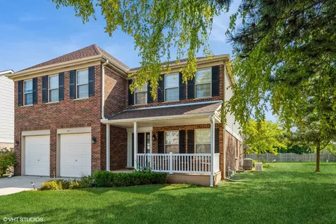 631 Longford Dr, Des Plaines, IL 60016