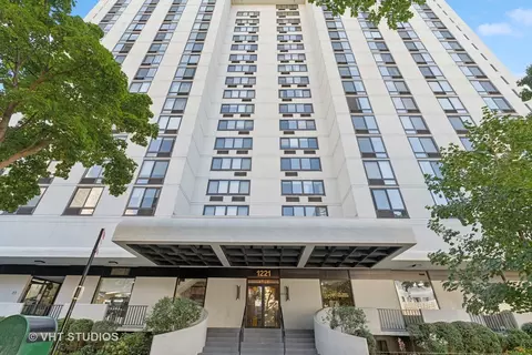 1221 N Dearborn St #410S, Chicago, IL 60610