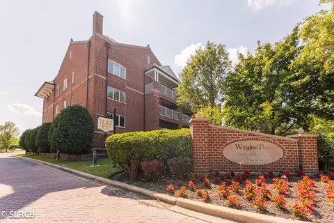 400 S Northwest Hwy #310B, Park Ridge, IL 60068