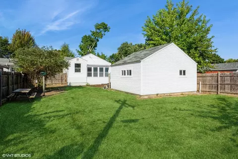 125 S Edison Ave, Elgin, IL 60123 photo 15